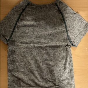 PINK Victoria's Secret Heather Gray Seamless Tee compression